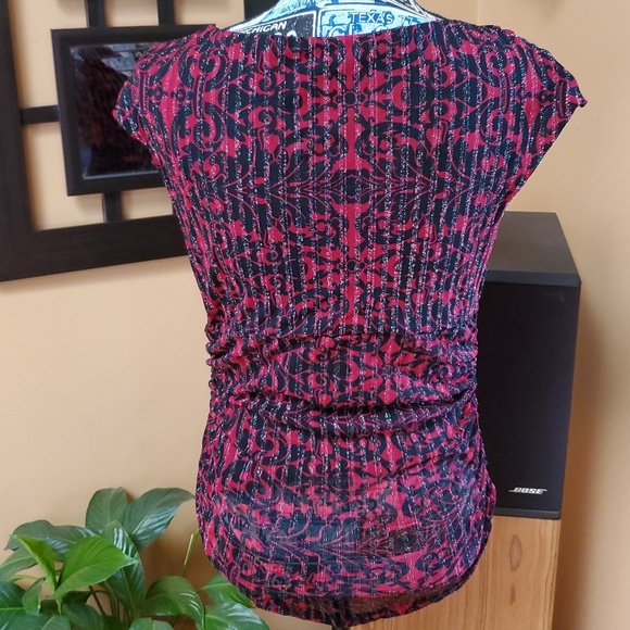 EXPRESS RED & BLACK SHIMMER SLEEVELESS TOP! - Picture 4 of 8